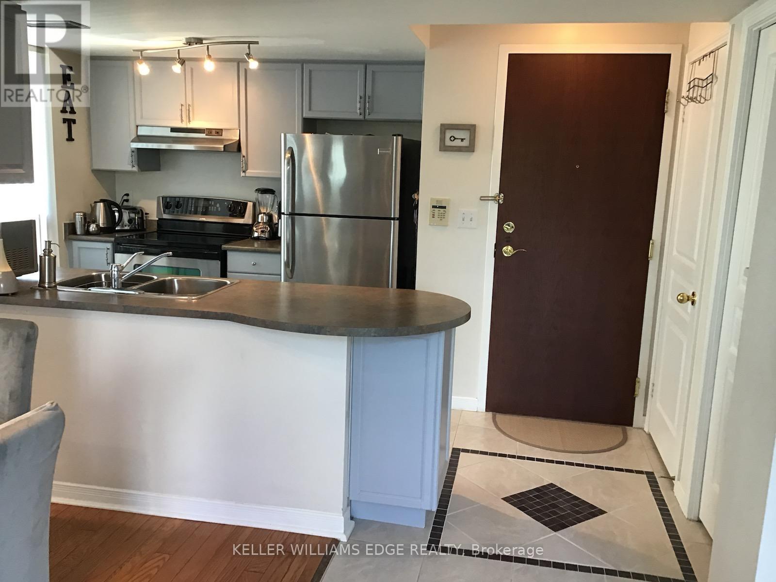 Property at 802 - 2585 ERIN CENTRE BOULEVARD image 5