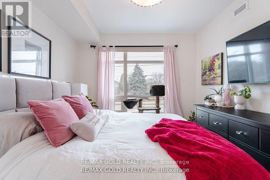 213 - 320 Plains Road E, Burlington, Ontario  L7T 0C1 - Photo 11 - W12117924