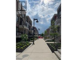 10 - 90 EASTWOOD PARK GARDENS, Toronto, Ontario