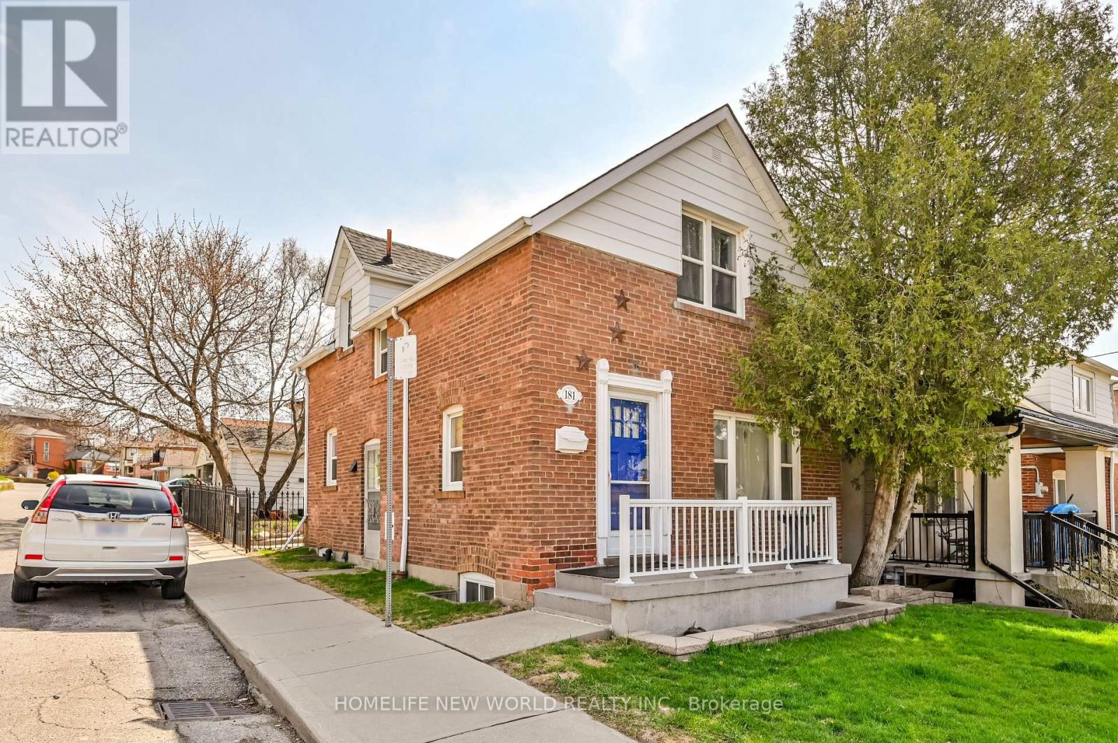 Property at 181 KANE AVENUE image 4