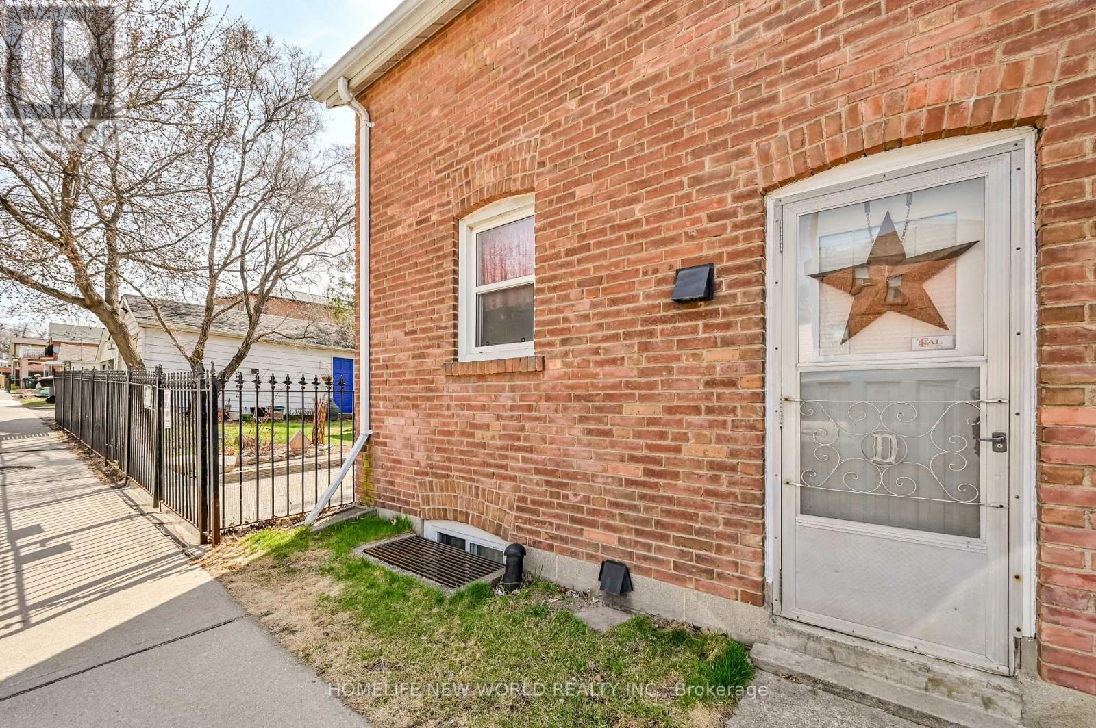 Property at 181 KANE AVENUE image 5