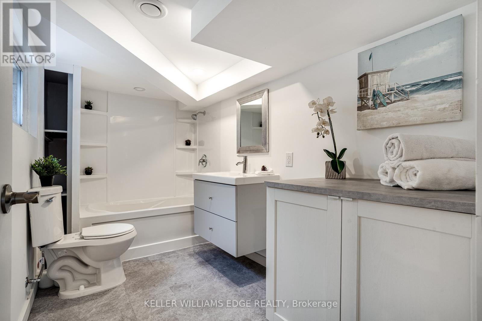 Basement - 752 Beach Boulevard, Hamilton, Ontario  L8H 6Y9 - Photo 14 - X12117844