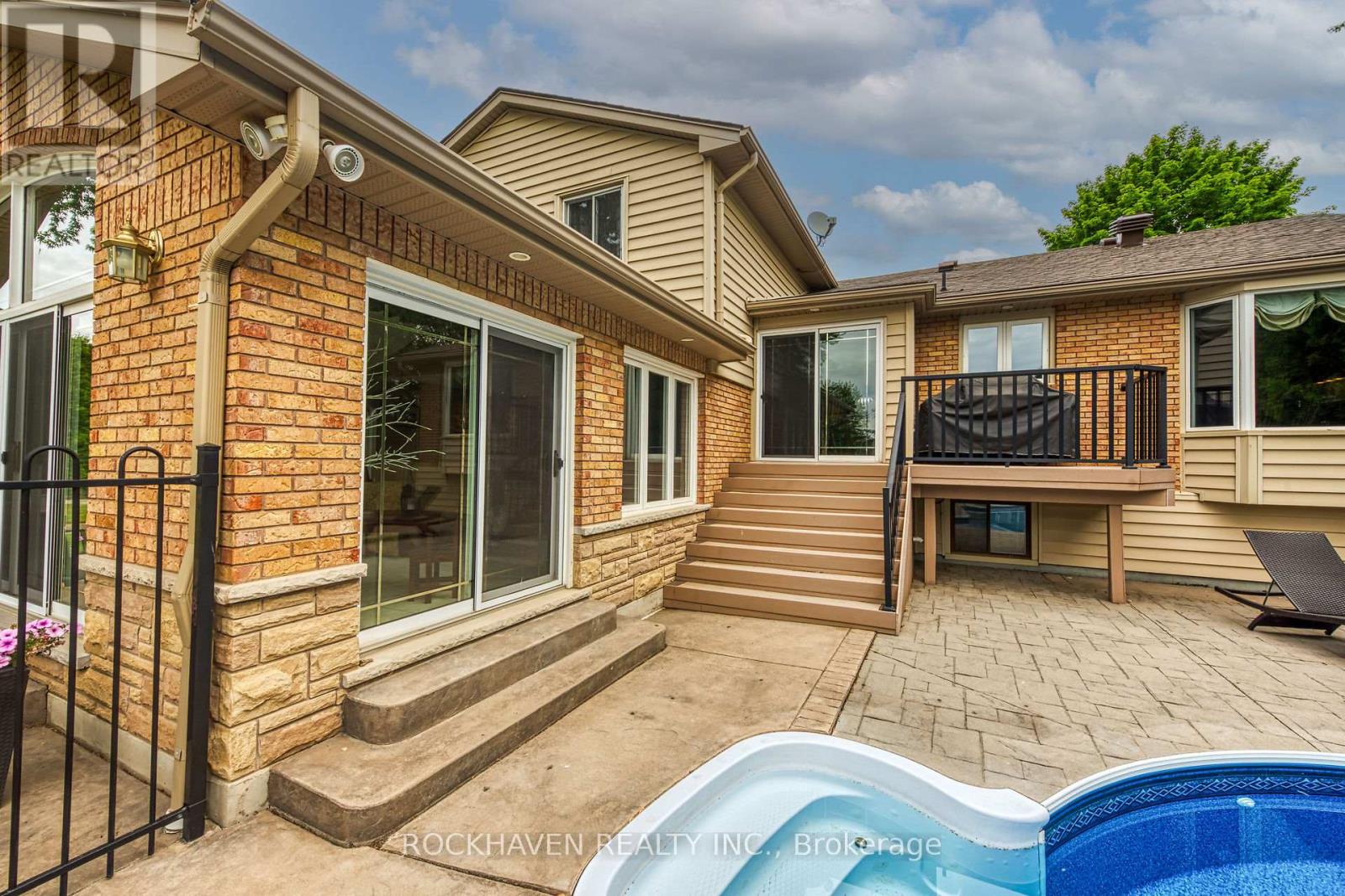 861 Centre Road, Hamilton, Ontario  L8N 2Z7 - Photo 29 - X12117908
