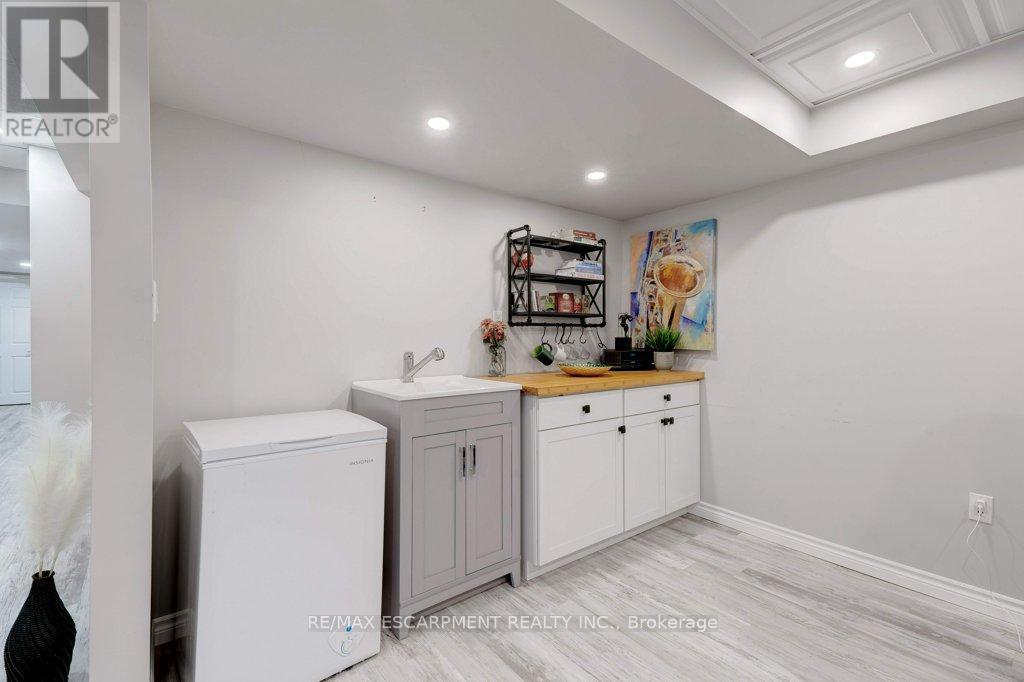 12 - 98 Shoreview Place, Hamilton, Ontario  L8E 0J4 - Photo 40 - X12117922