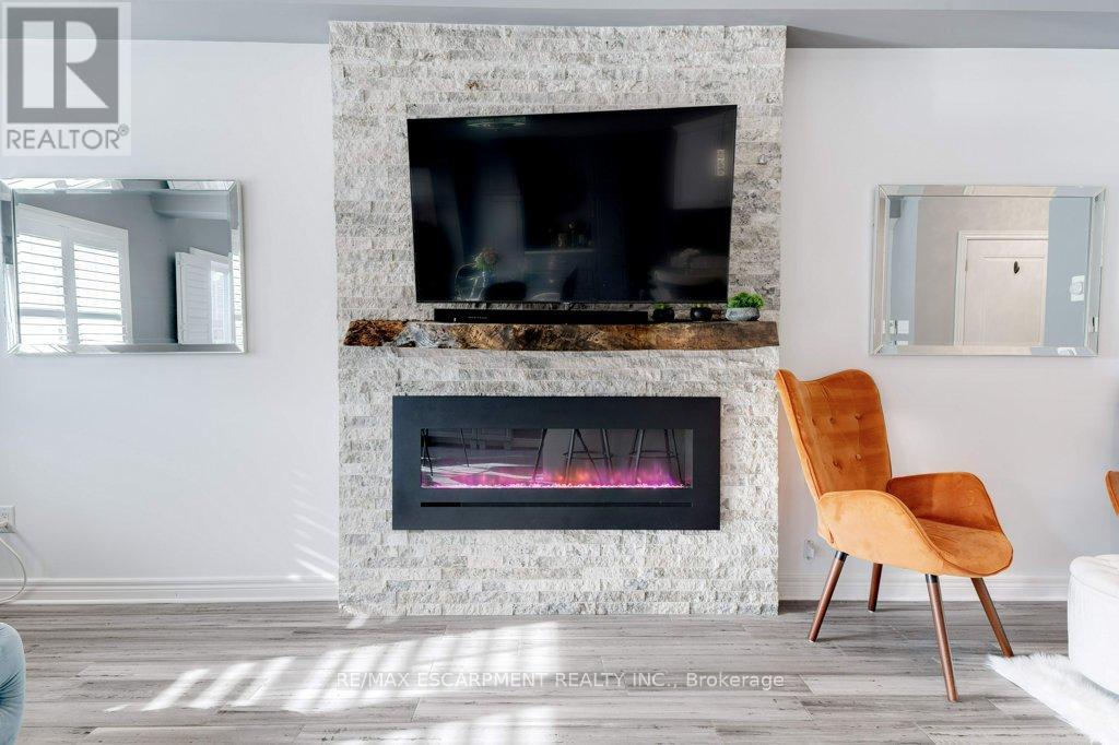 12 - 98 Shoreview Place, Hamilton, Ontario  L8E 0J4 - Photo 8 - X12117922
