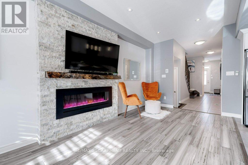 12 - 98 Shoreview Place, Hamilton, Ontario  L8E 0J4 - Photo 9 - X12117922