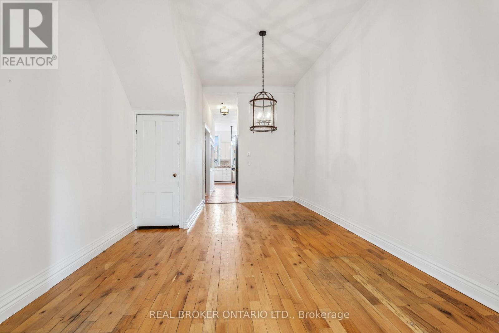 Property at 197 KING STREET E image 3