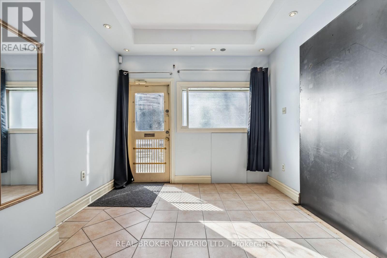 197 King Street E, Hamilton, Ontario  L8N 1B3 - Photo 34 - X12117999
