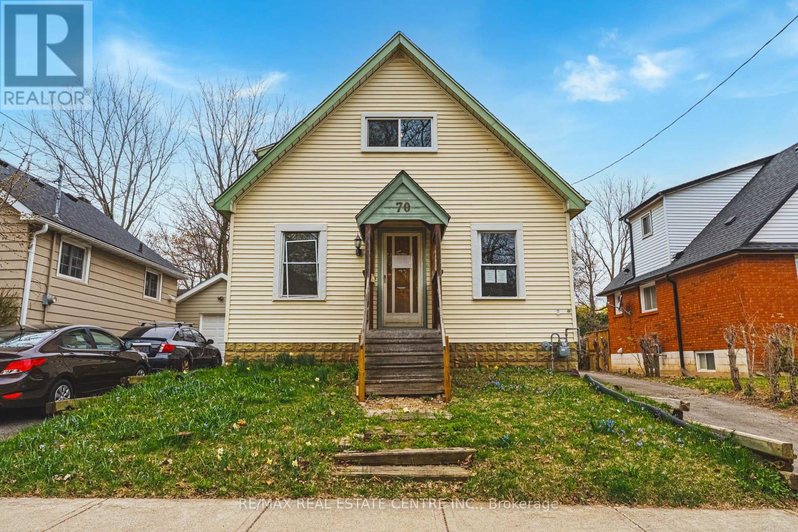 70 HILLVIEW STREET, Hamilton, Ontario