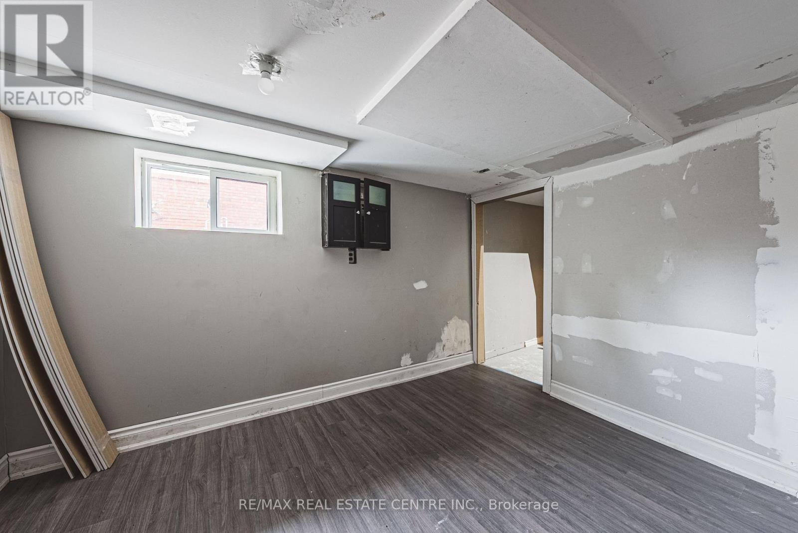 70 Hillview Street, Hamilton, Ontario  L8S 2Z2 - Photo 26 - X12118018