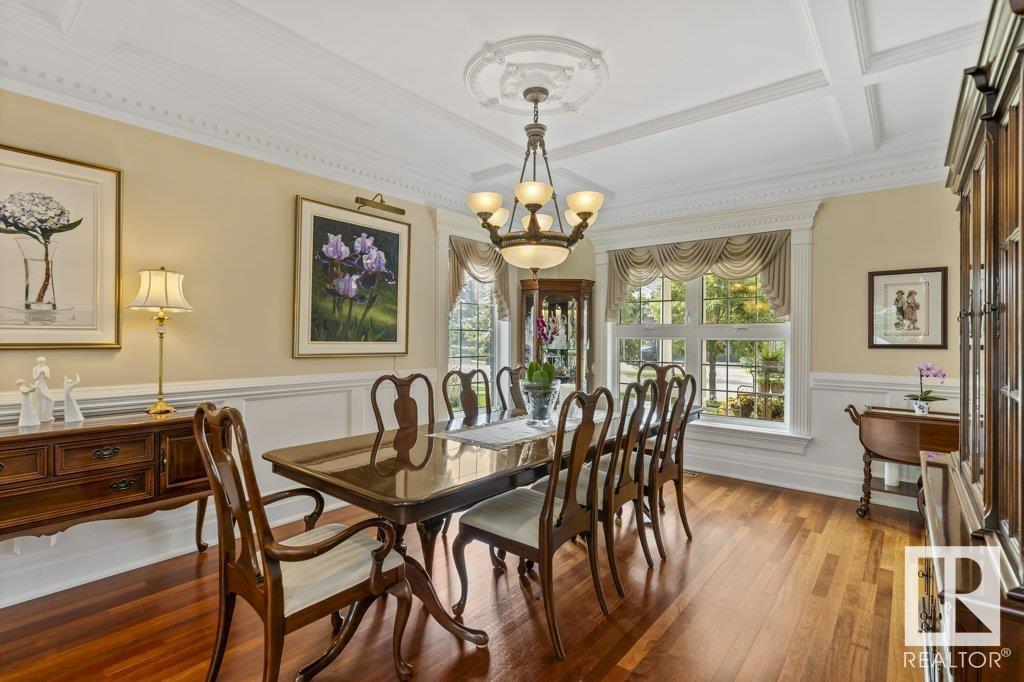 Property at 10 KANDLEWICK CL image 4