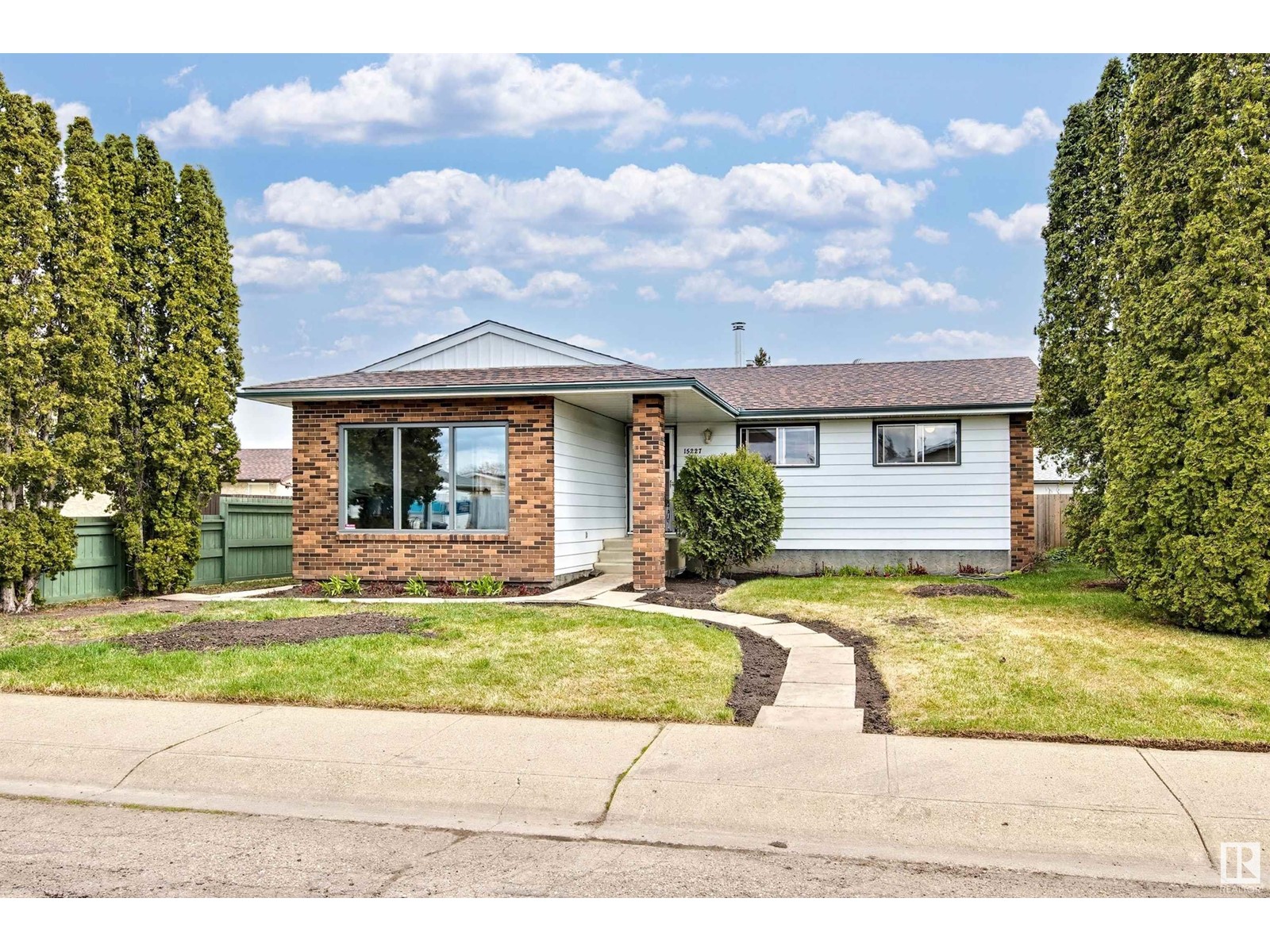 15227 119 St Nw, Edmonton, Alberta  T5X 1K6 - Photo 2 - E4433826
