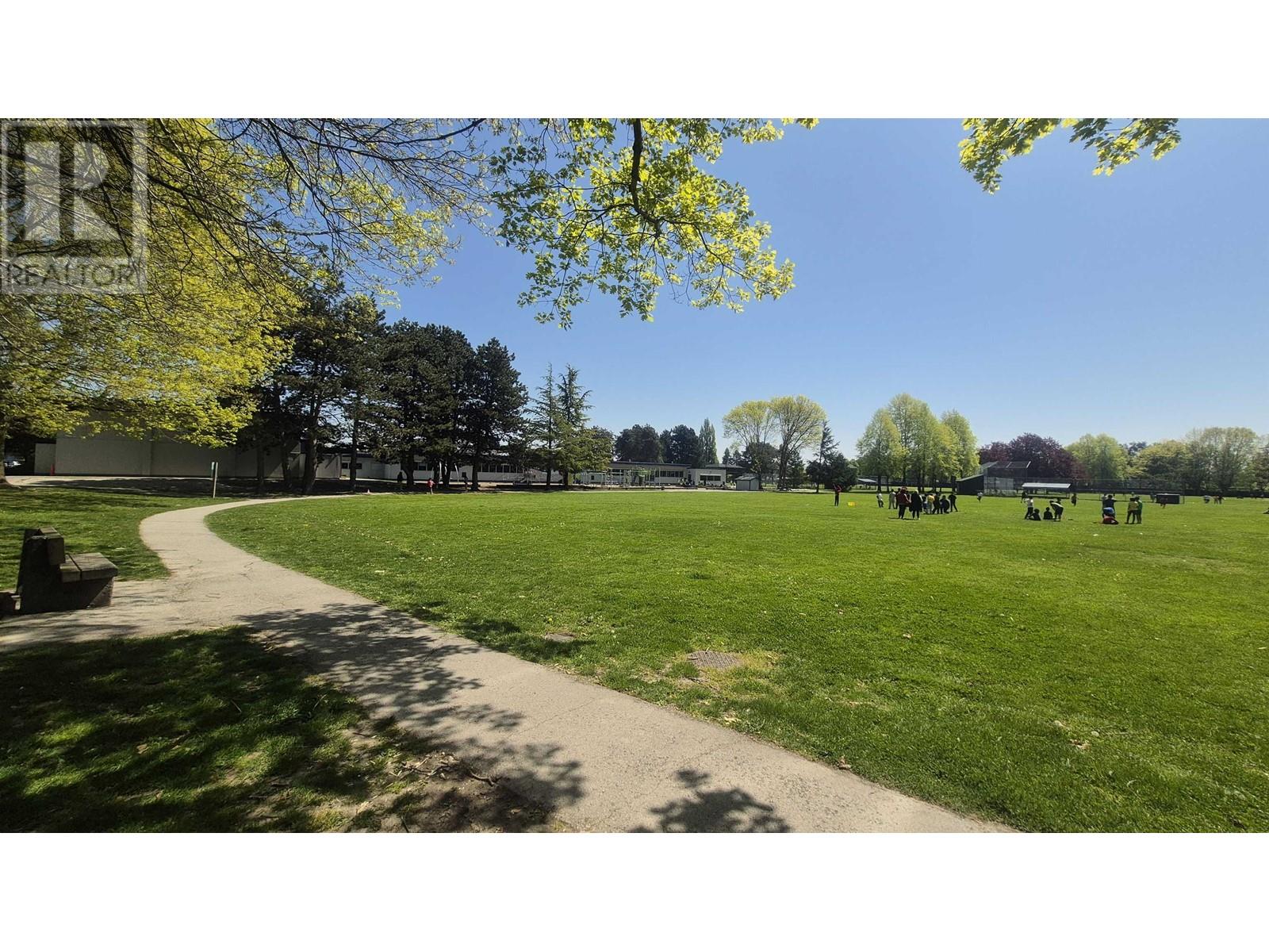 Listing Picture 19 of 20 : 1 9131 WILLIAMS ROAD, Richmond / 烈治文 - 魯藝地產 Yvonne Lu Group - MLS Medallion Club Member