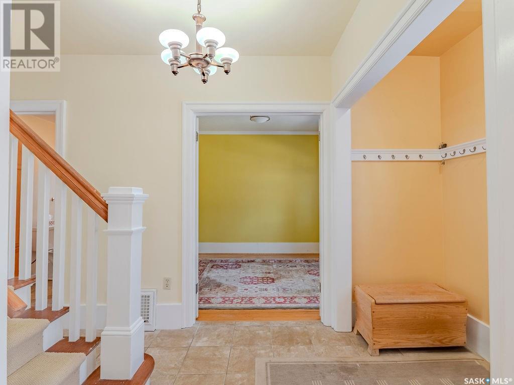 Property at 719 9th AVENUE N image 3