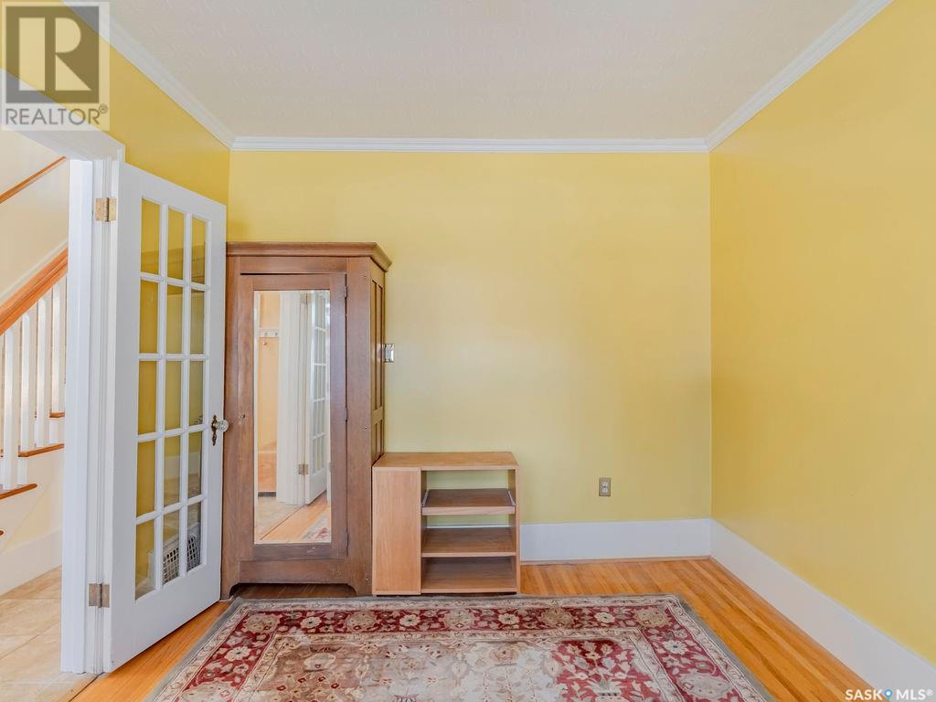 Property at 719 9th AVENUE N image 5