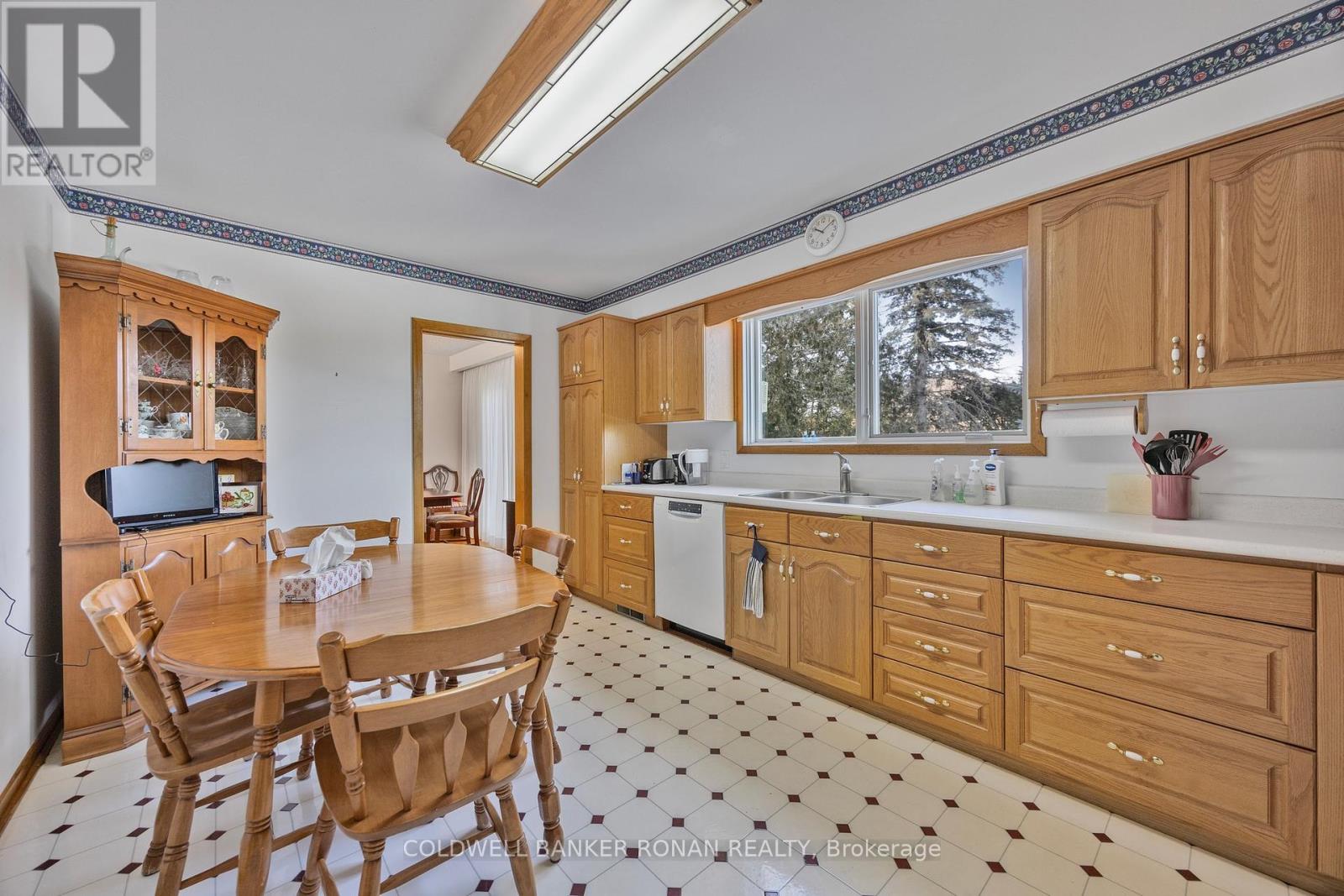 40 William Street, New Tecumseth, Ontario  L9R 1M7 - Photo 14 - N12019877