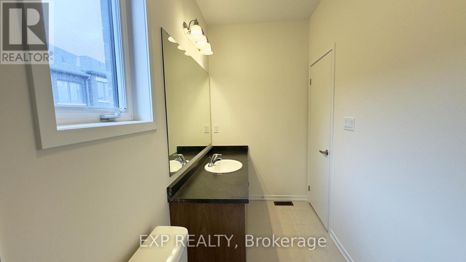 Block 37 Unit 7 - 9 Rumi Court, Vaughan, Ontario  L6A 5E5 - Photo 40 - N12117214