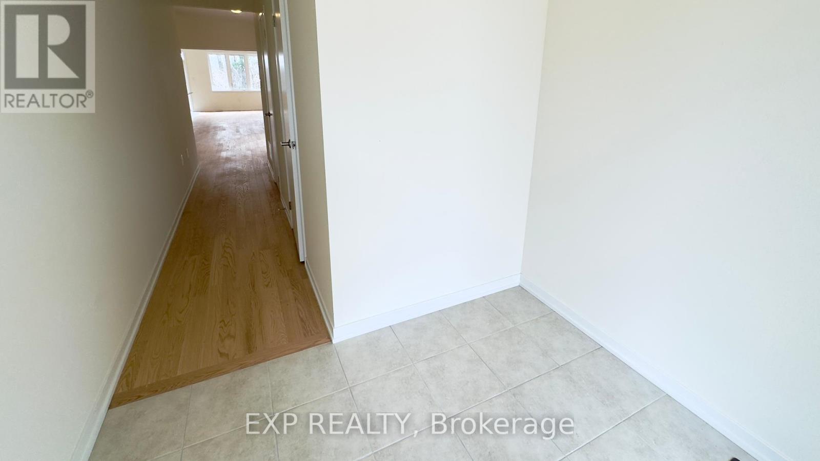 Block 37 Unit 7 - 9 Rumi Court, Vaughan, Ontario  L6A 5E5 - Photo 5 - N12117214