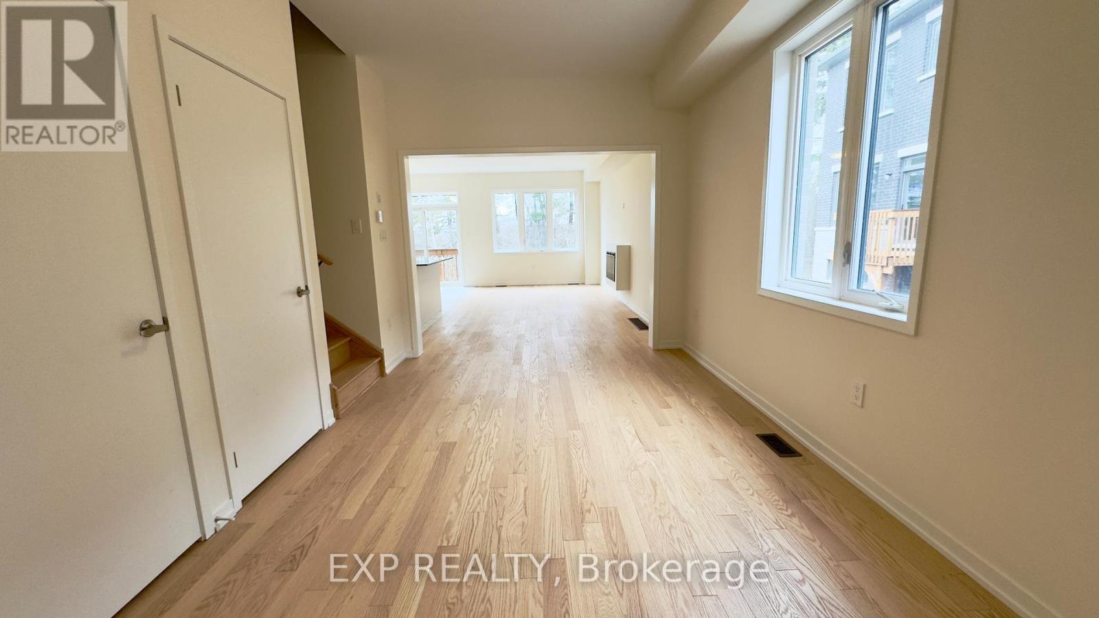 Block 37 Unit 7 - 9 Rumi Court, Vaughan, Ontario  L6A 5E5 - Photo 6 - N12117214
