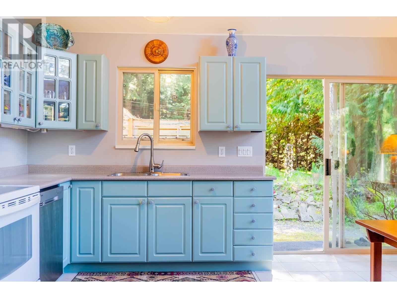 2609 Dory Way, Pender Island, British Columbia  V0N 2M2 - Photo 7 - R2996976