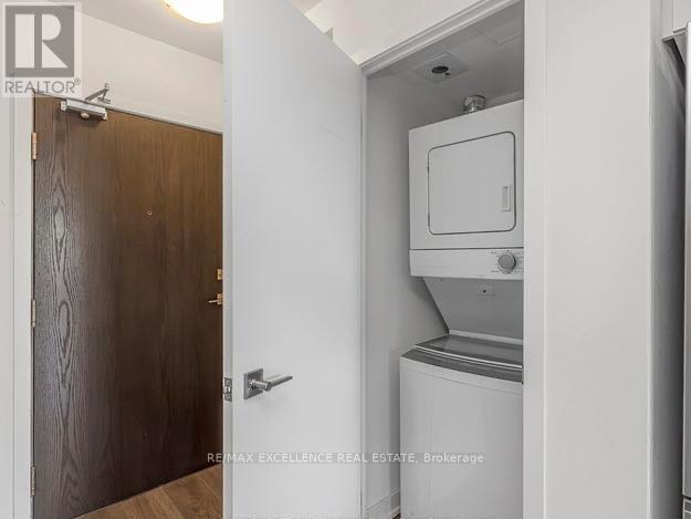 214 - 1401 O'connor Drive, Toronto, Ontario  M4B 2V5 - Photo 4 - E12118045