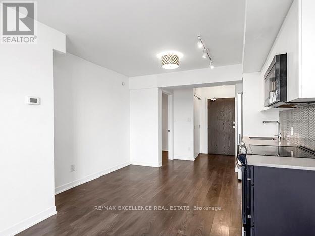 214 - 1401 O'connor Drive, Toronto, Ontario  M4B 2V5 - Photo 6 - E12118045