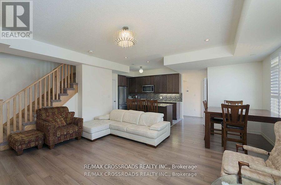 Property at 12 - 2726 WILLIAM JACKSON DRIVE image 3