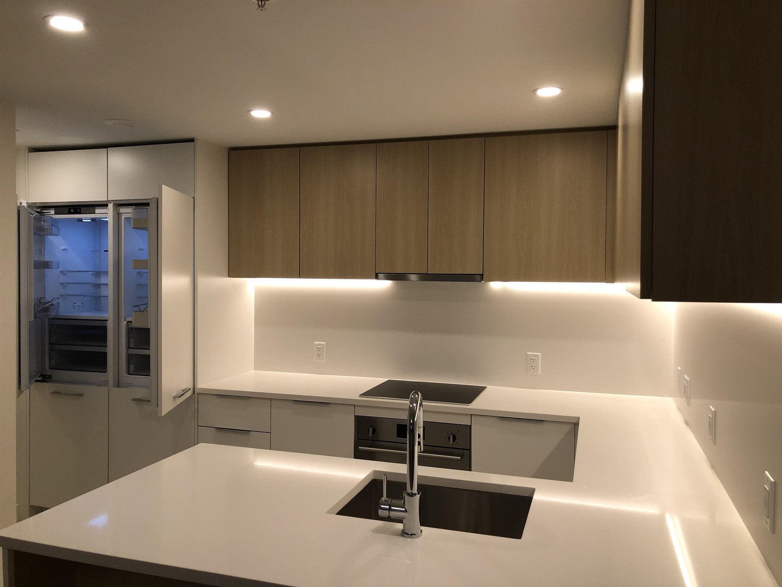 808 13318 104 Avenue, Surrey, British Columbia  V3T 0R2 - Photo 7 - R2997051