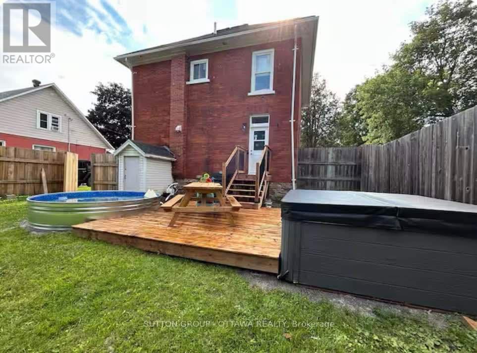 25 James Street, Smiths Falls, Ontario  K7A 1W7 - Photo 18 - X12115759