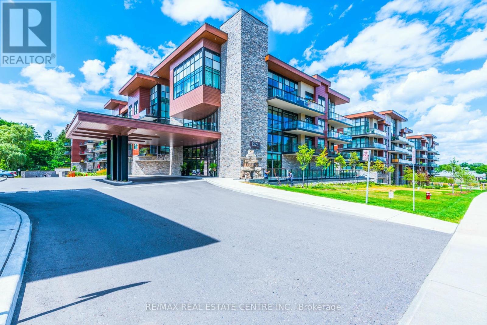 G28 - 1575 LAKESHORE ROAD W, Mississauga, Ontario