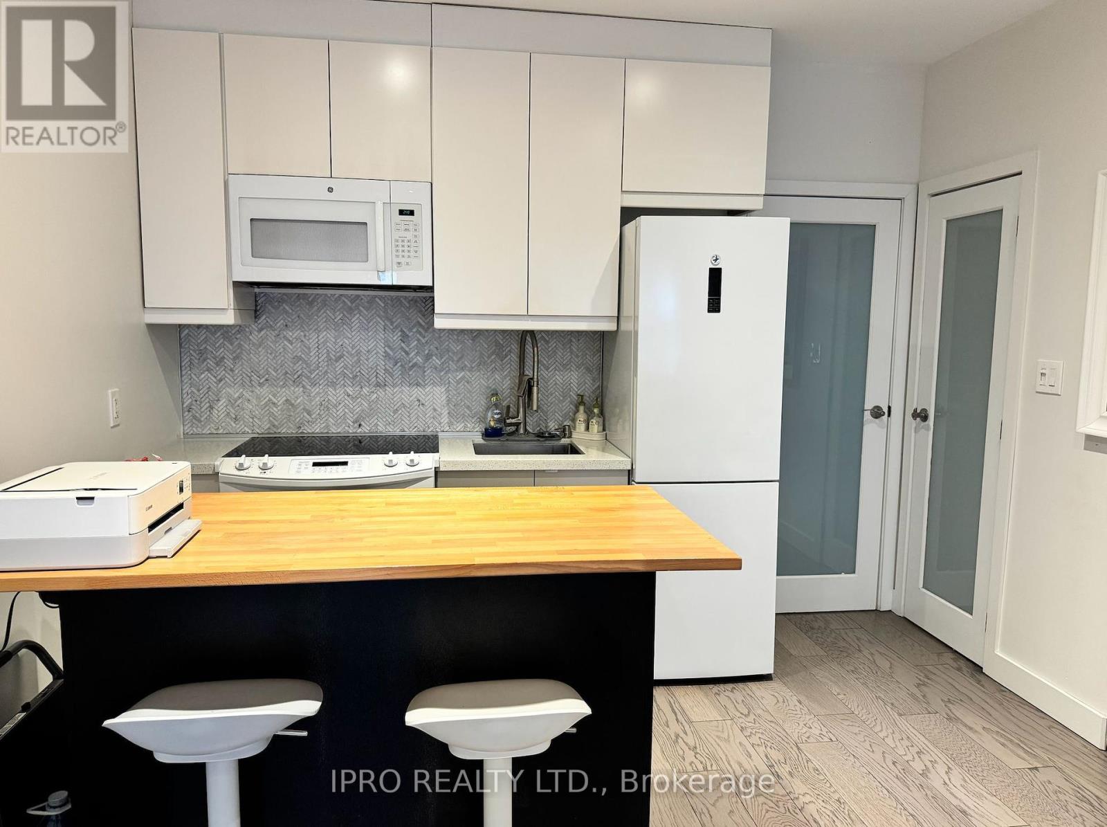 Property at 1580 DAVENPORT ROAD image 3