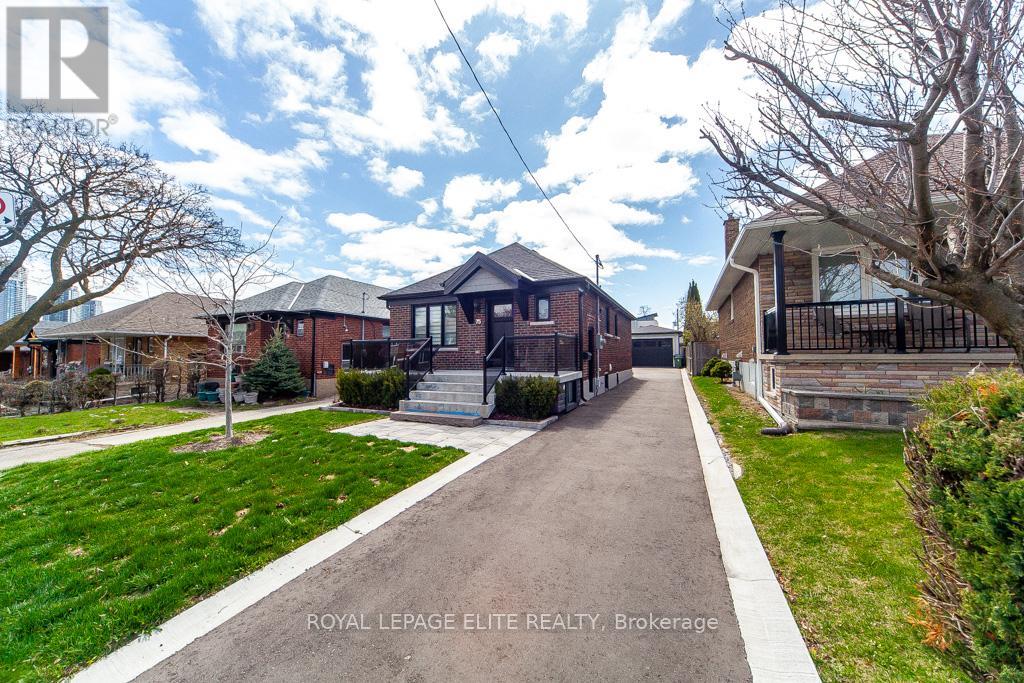 75 Manitoba Street, Toronto, Ontario  M8Y 1E1 - Photo 2 - W12118064