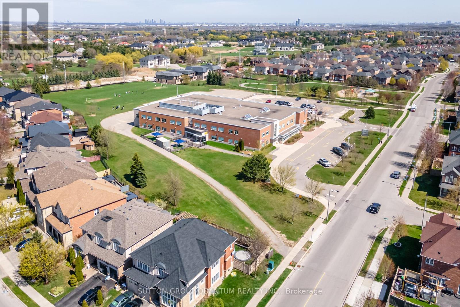 49 Supino Crescent, Brampton, Ontario  L6P 1X3 - Photo 50 - W12118070