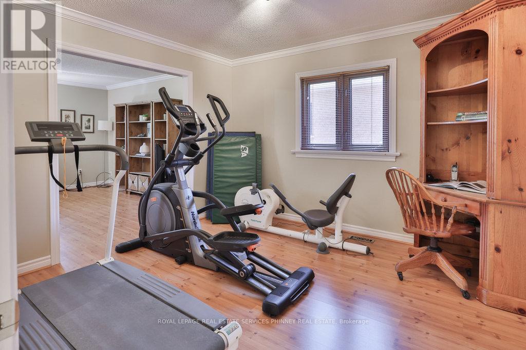 391 March Crescent, Oakville, Ontario  L6H 5X7 - Photo 17 - W12118082