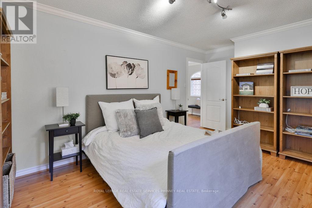 391 March Crescent, Oakville, Ontario  L6H 5X7 - Photo 20 - W12118082