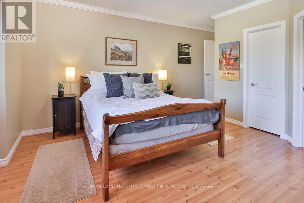 391 March Crescent, Oakville, Ontario  L6H 5X7 - Photo 21 - W12118082