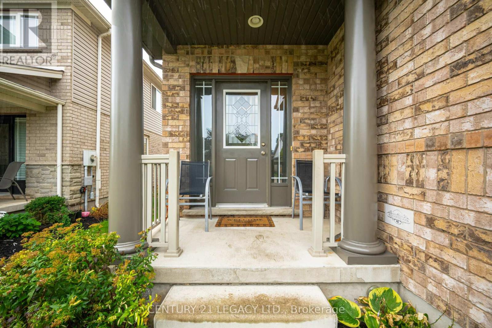 Property at 44 DOMINION DRIVE image 2