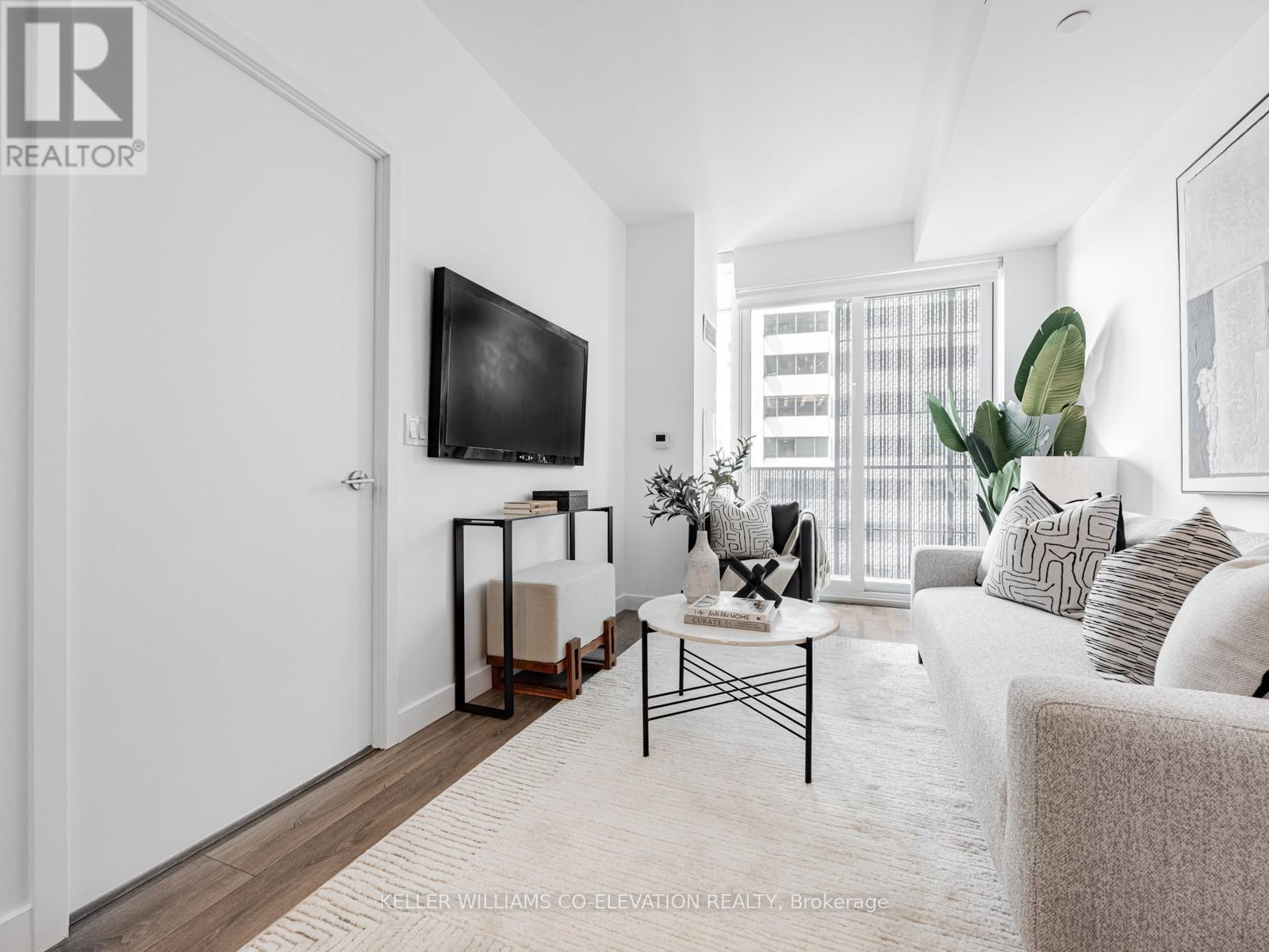 1003 - 8 Eglinton Avenue E, Toronto, Ontario  M4P 0C1 - Photo 18 - C12118117