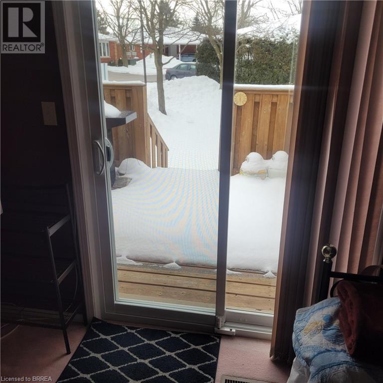 1030 Colborne Street E Unit# 16, Brantford, Ontario  N3S 3T6 - Photo 11 - 40698844