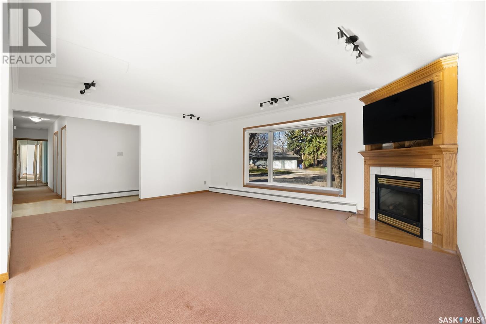 Property at 1955 Cowan CRESCENT image 4