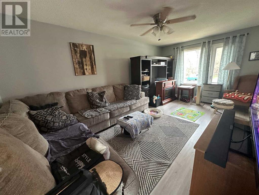 5, 5943 60a Street, Red Deer, Alberta  T4N 6A4 - Photo 3 - A2216896