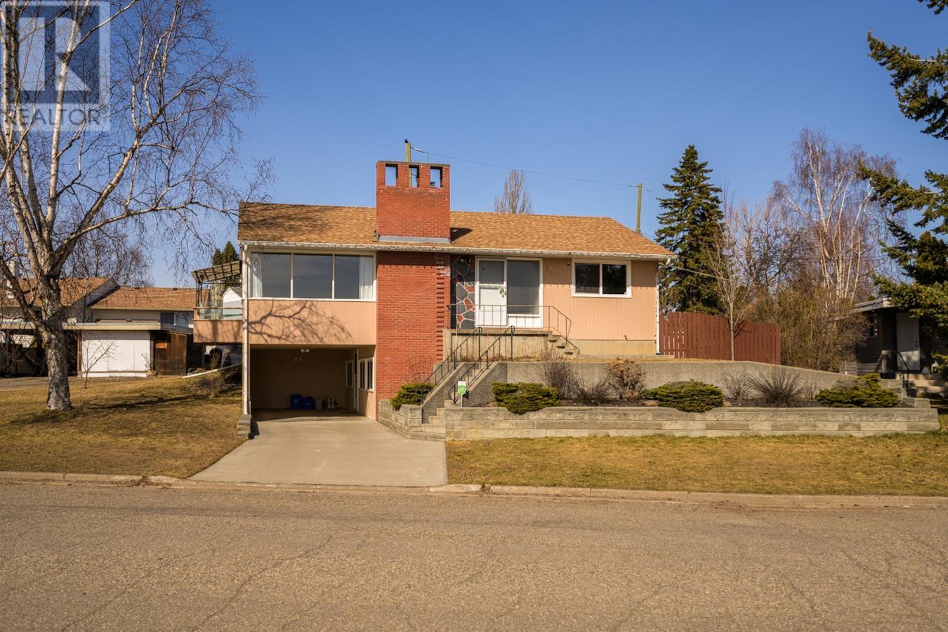 Property at 1573 EDMONTON STREET image 3