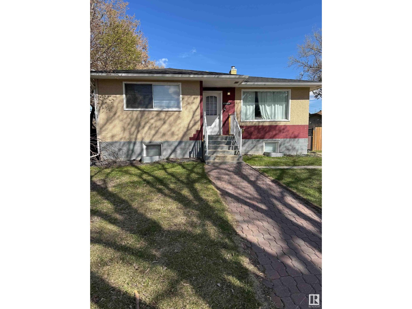 Property at 13219 116 ST NW image 1