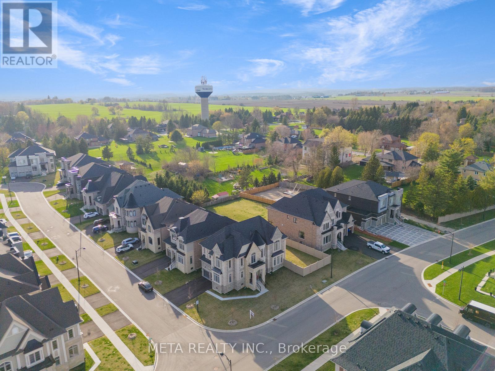 Property at 90 BROAD WAY image 3
