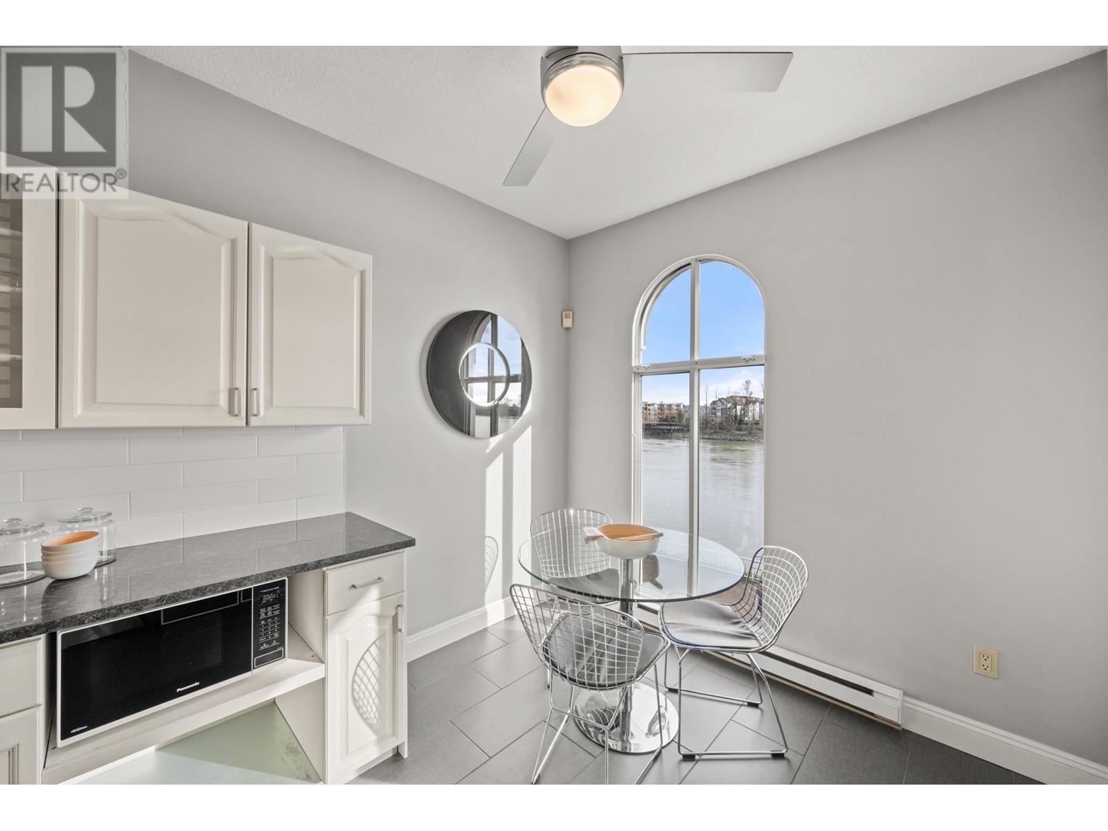 306 2 Renaissance Square, New Westminster, British Columbia  V3M 6K3 - Photo 14 - R2984689
