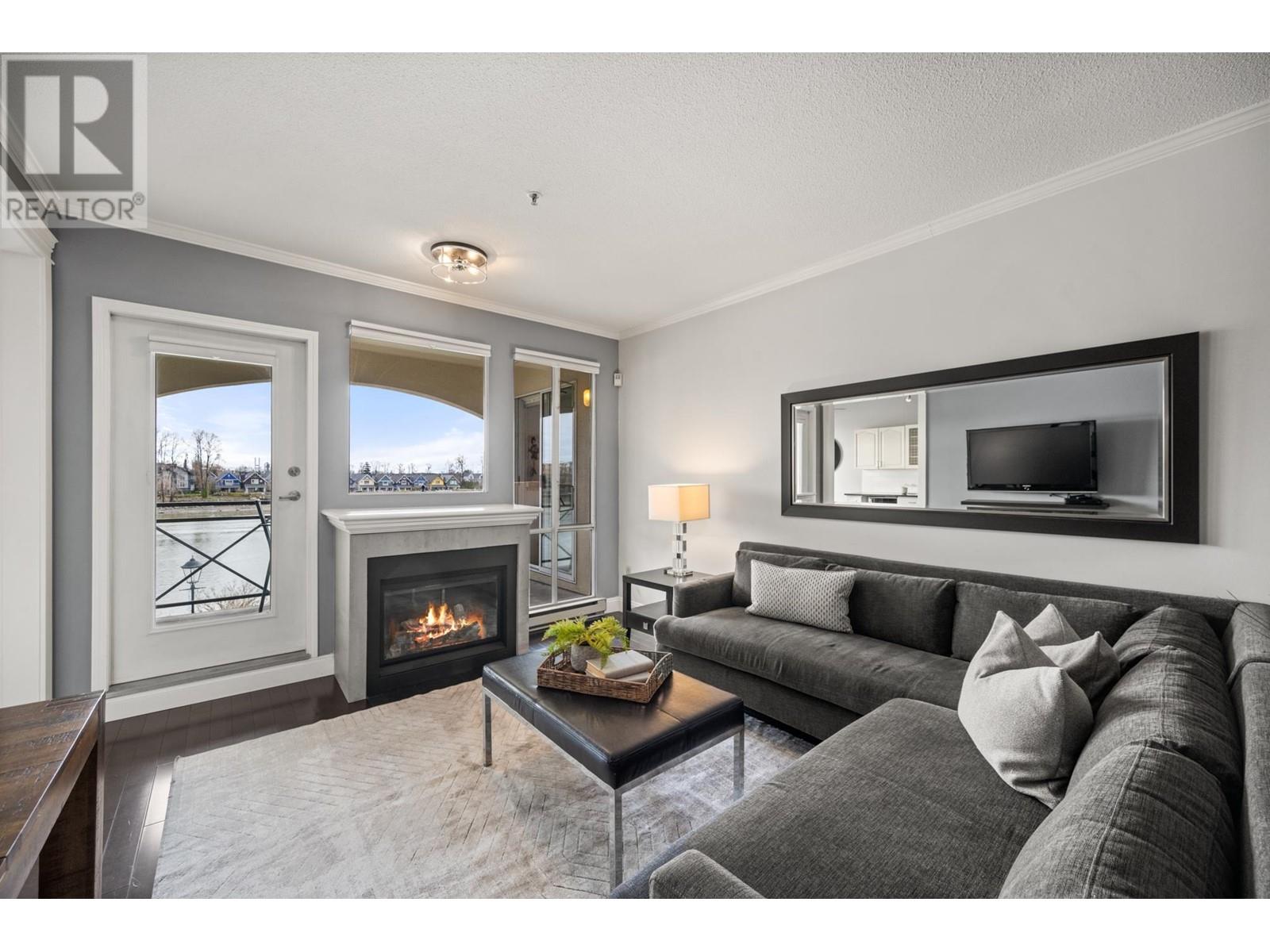 Property at 306 2 RENAISSANCE SQUARE image 1