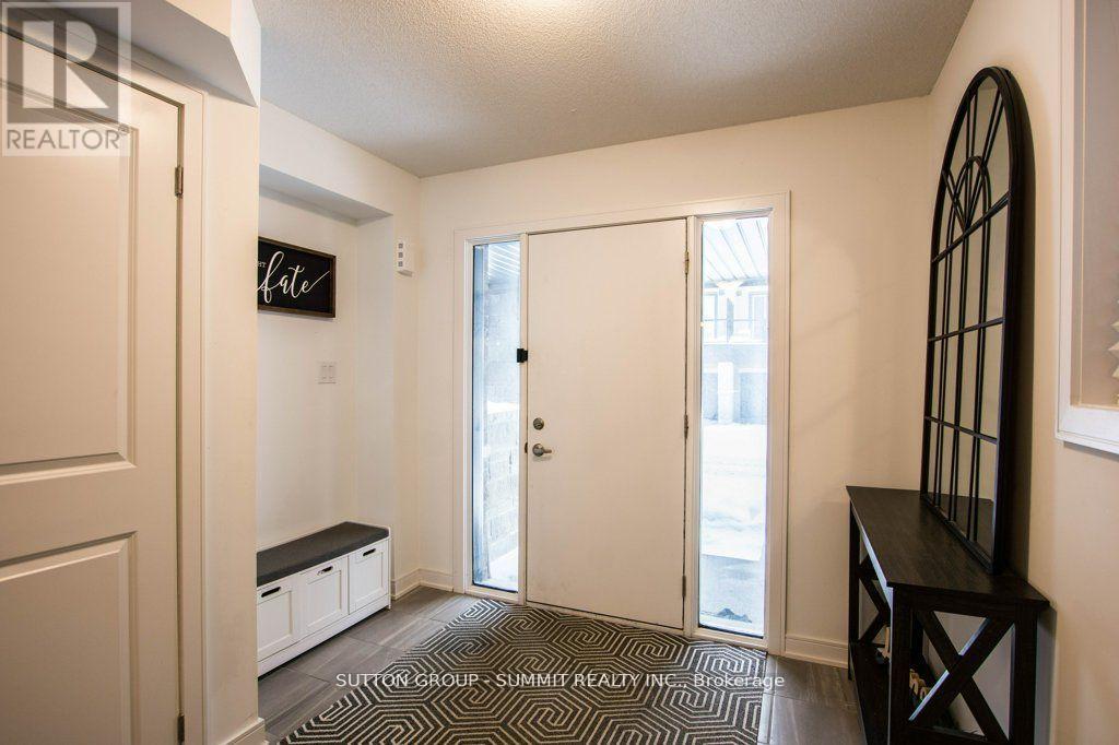 25 Red Maple Lane, Barrie, Ontario  L9J 0N4 - Photo 10 - S12118125
