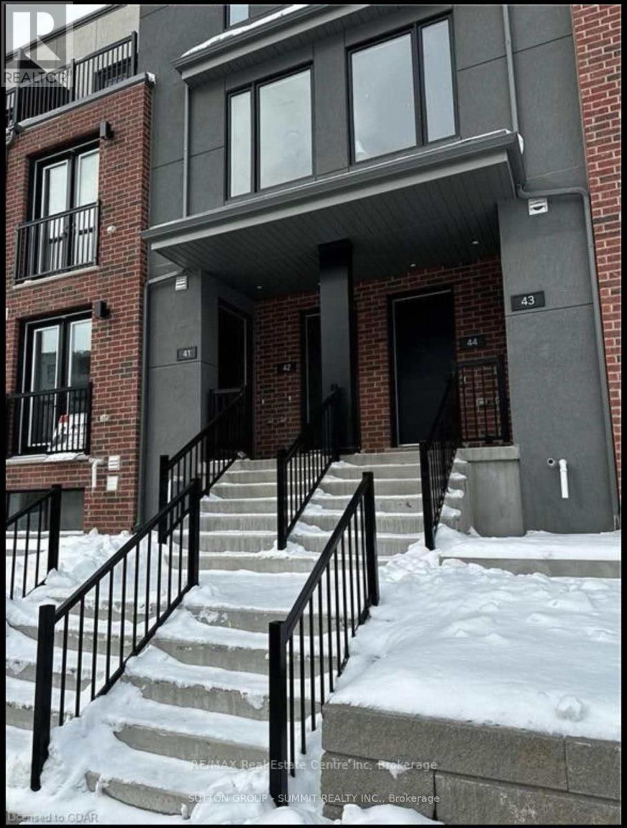43 - 99 ROGER STREET, Waterloo, Ontario