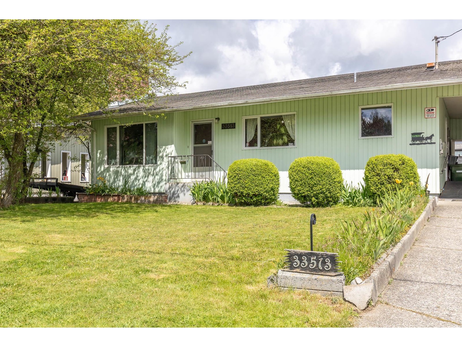 33513 Westbury Avenue, Abbotsford, British Columbia  V2S 1C6 - Photo 3 - R2996146