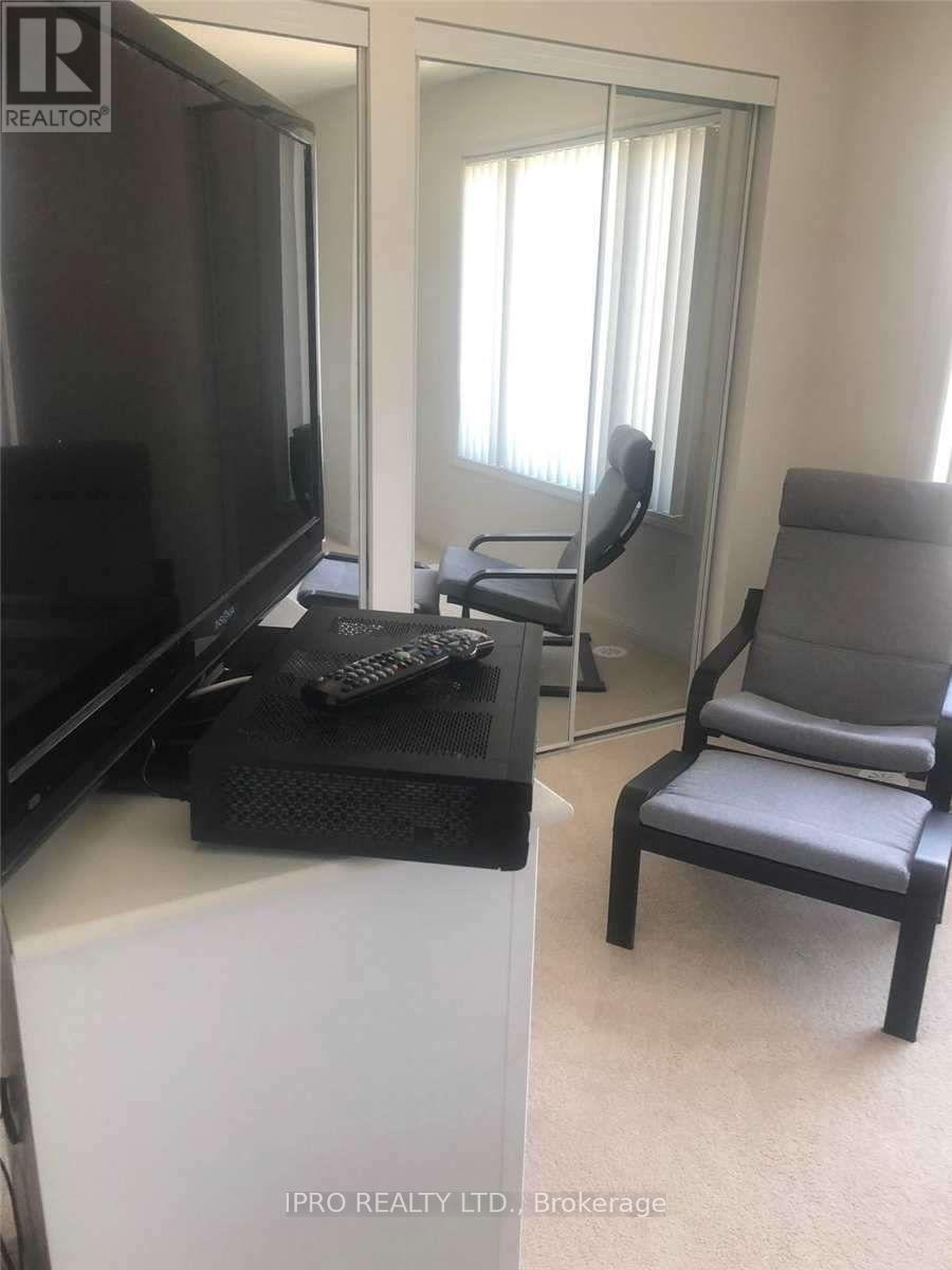 9 - 1 Beckenrose Court, Brampton, Ontario  L6Y 6G2 - Photo 7 - W12117633